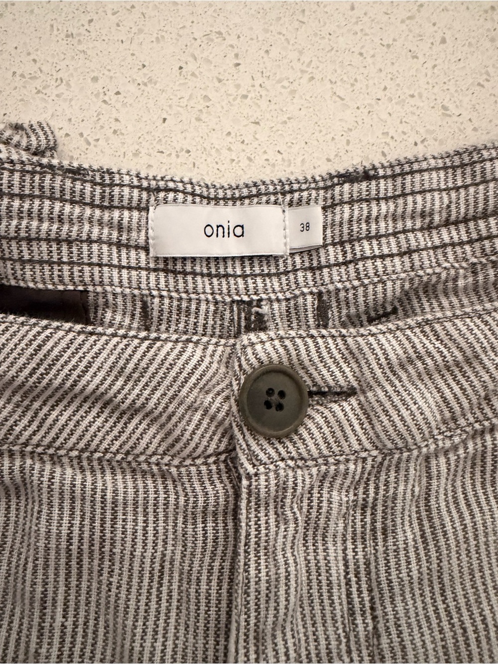 Onia Men’s Size 38 100% Linen Striped Shorts Gray White